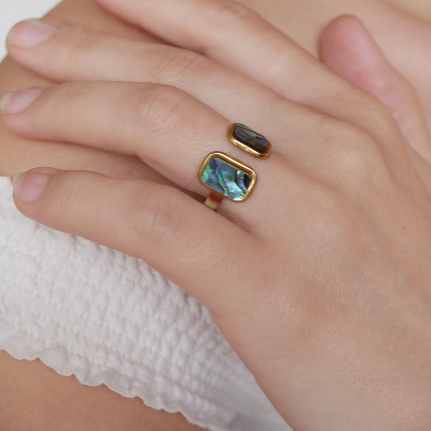 The Avalon Shell Ring