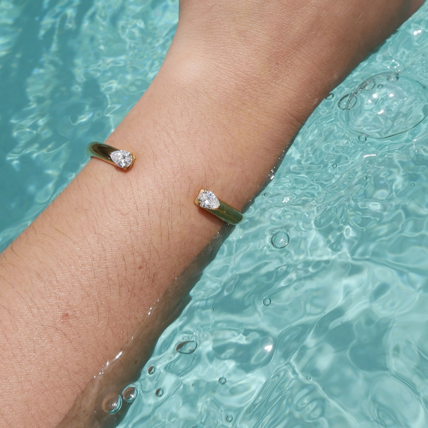 The Sea Diamonds Bangle