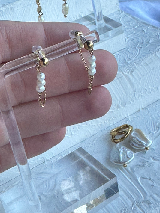 Pearl Dangly Earrings