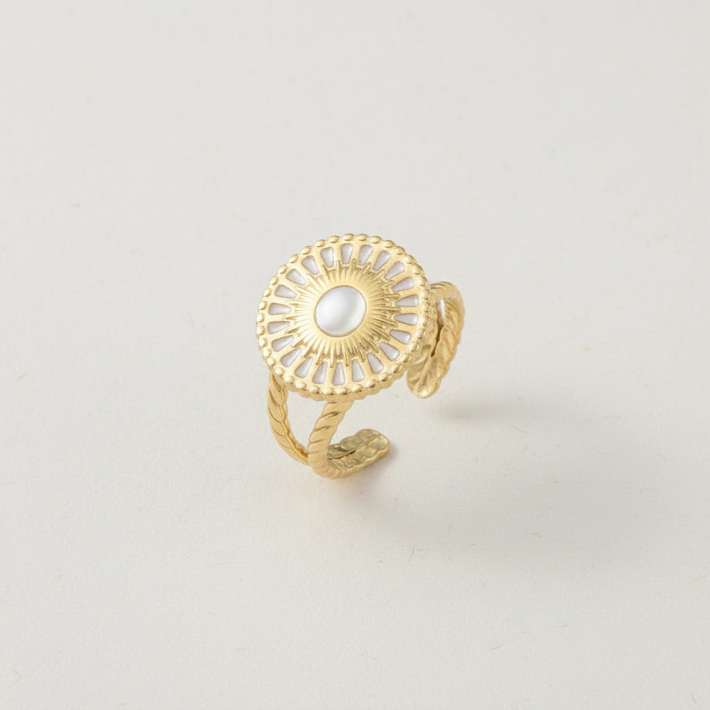 The Hera Ring