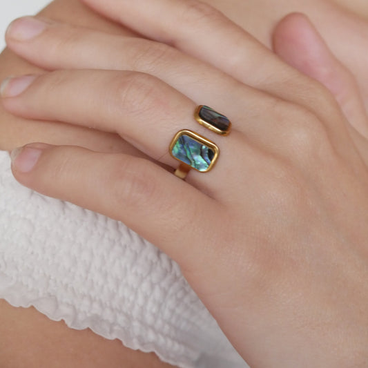 The Avalon Shell Ring