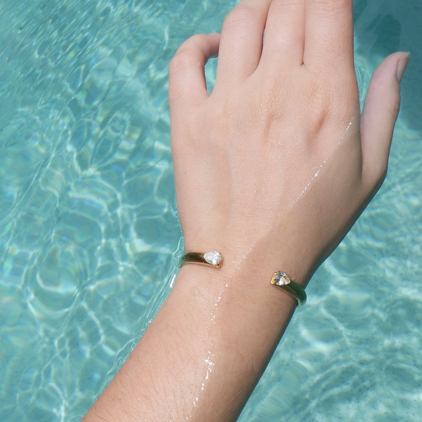 The Sea Diamonds Bangle